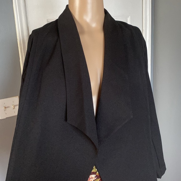 Tabatha jacket  kb - Picture 3 of 10